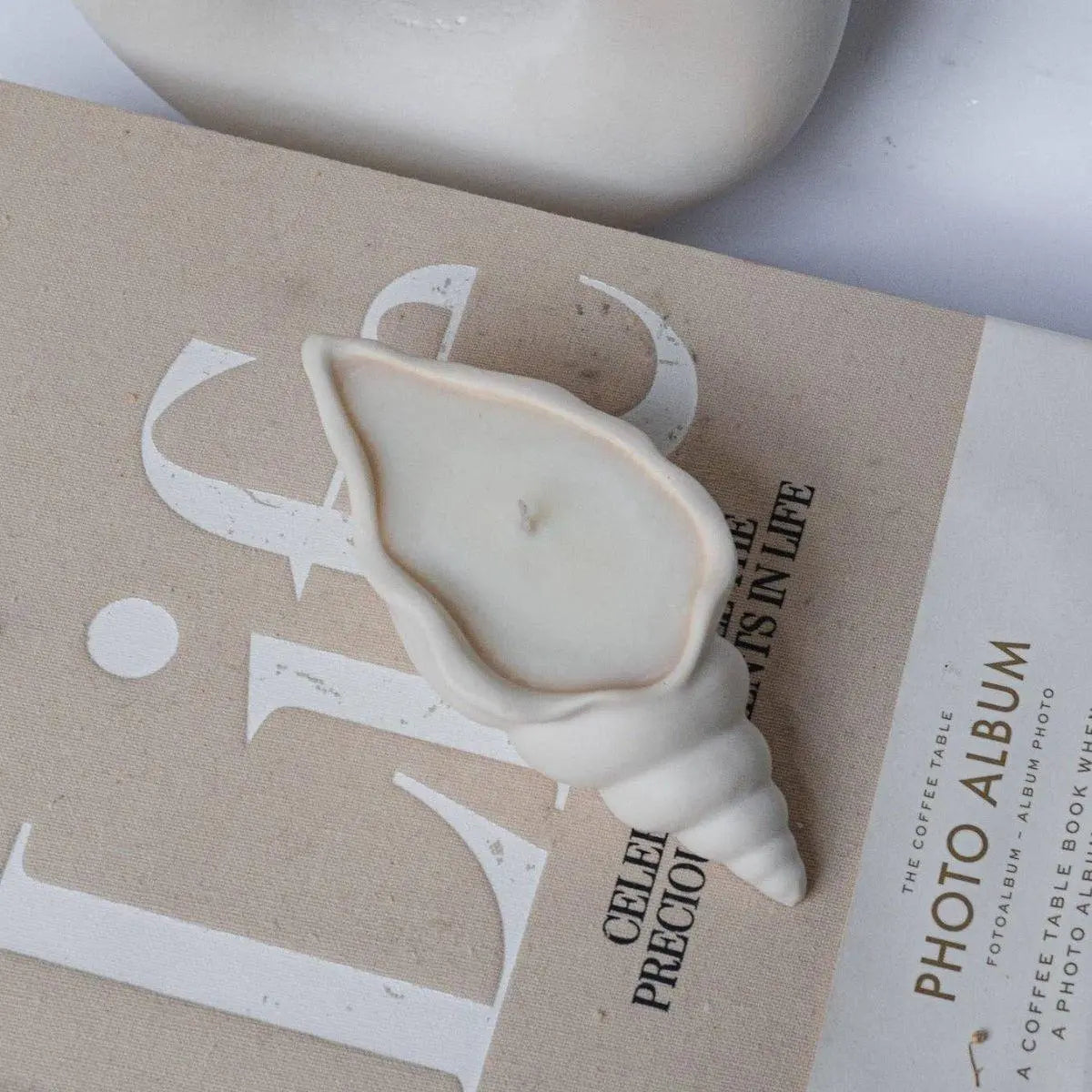 Bougie coquillage – Senteur Ambre Chaud