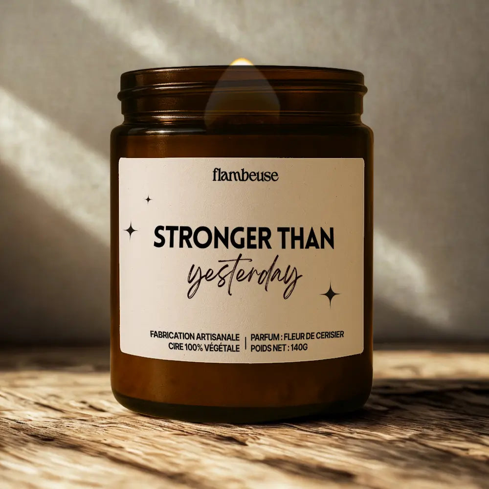 Bougie parfumée “Stronger than yesterday" Flambeuse