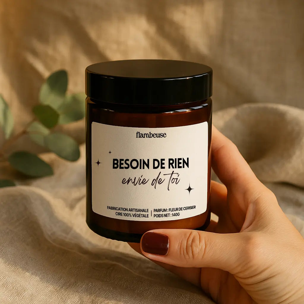 Bougie parfumée “Besoin de rien envie de toi" Flambeuse