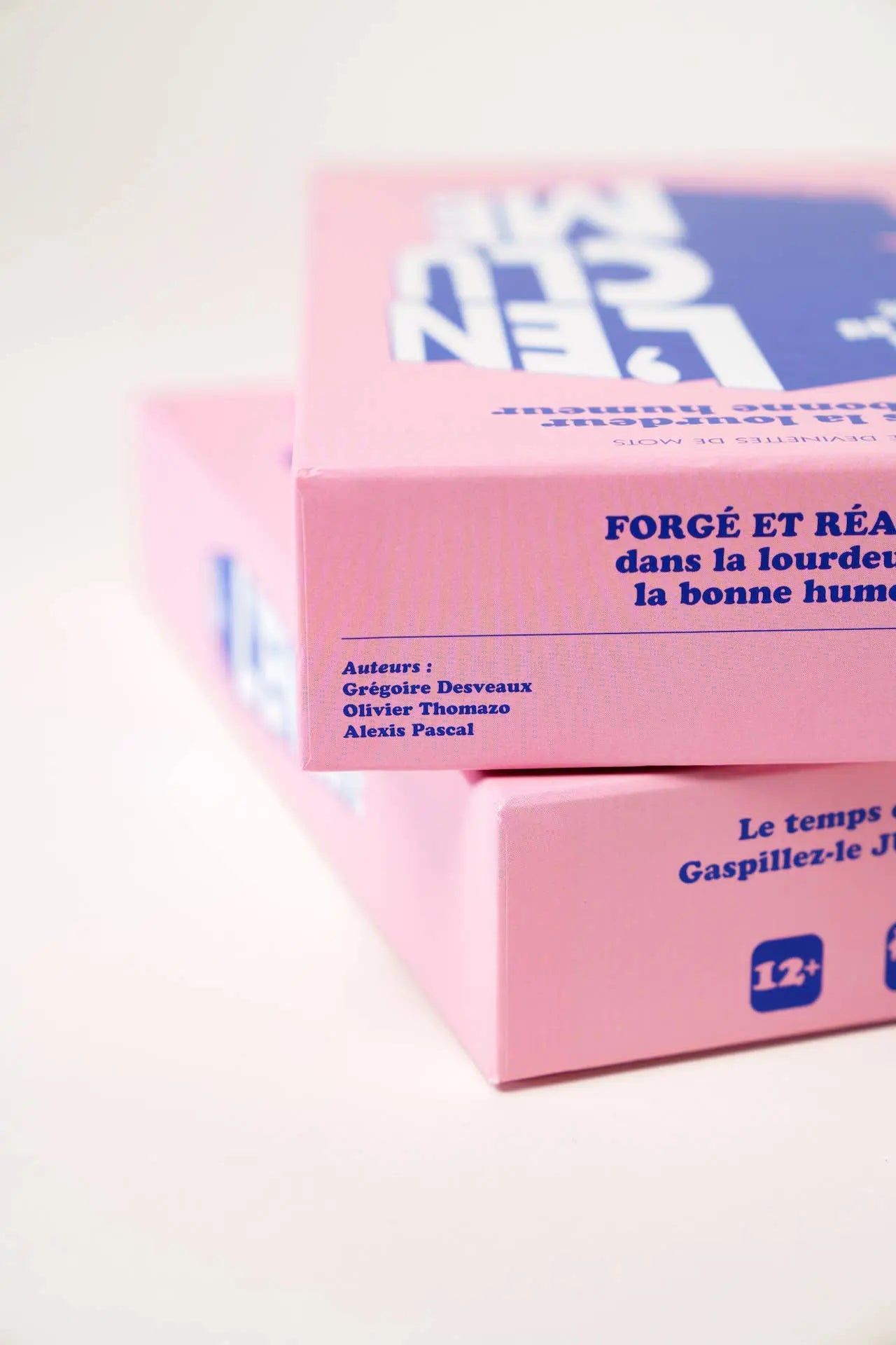 L’Enclume - Le jeu de devinettes lourd et hilarant MIRALUDO